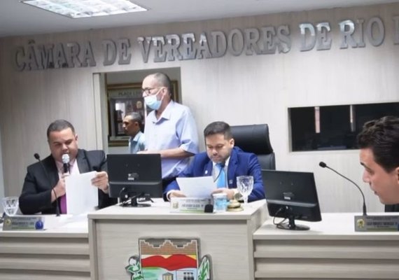VÍDEO: prefeito de Rio Largo classifica renúncia na Câmara de Vereadores como “golpe”