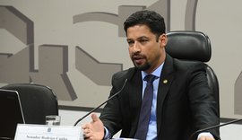 Cunha solta indiretas no programa de TV do PSDB