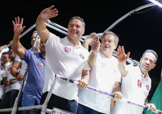 Paulo demonstra força em carreata em Marechal Deodoro