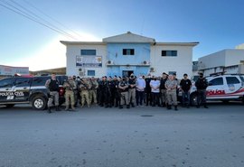 Ação integrada com policiais civis e PMs cumpre 36 mandados em Palmeira dos Índios e Maceió