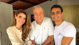 JHC, Ronaldo Lessa e Marina Candia postam foto após confirmação de candidatura