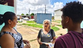 Lenilda Luna ouve demandas sobre falta de água e serviços básicos no Residencial Maceió