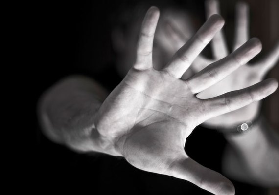 Mulheres vítimas de violência poderão sacar FGTS, segundo projeto de lei