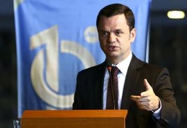 Ministro da Justiça informa que determinação do governo é acabar com bloqueios em rodovias