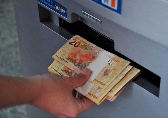 Pagamento da primeira faixa salarial é liberado em Alagoas