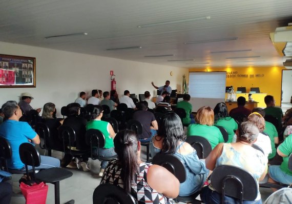 Sinteal repudia processo de vereadores de Capela contra professora que 'denunciou injustiças'