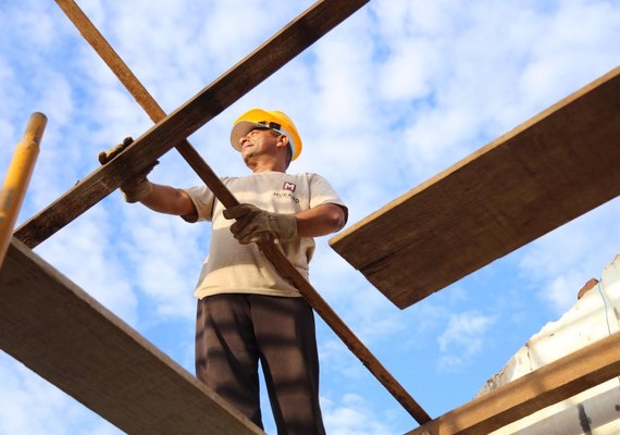 Prefeitura de Arapiraca inicia reforma em escola  que beneficia mais de 400 alunos