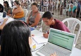 Desabrigados e desalojados recebem segunda parcela do Auxílio-Chuvas