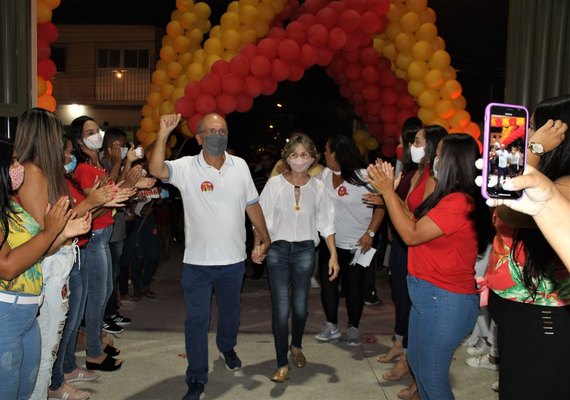 Ronaldo Lopes apresenta propostas para a juventude e é bem recebido