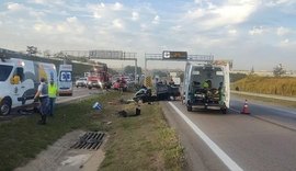 Familiares tentam socorrer sobrinha em acidente e são atropelados