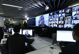 Auxílio emergencial de R$ 600 será votado hoje (30) no Senado