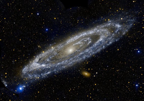Formação de estrelas em Andrômeda desacelera e galáxia vizinha pode ser a causa