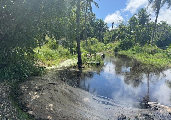 Rede hoteleira é autuada por lançamento irregular de efluentes em riacho de Ipioca