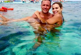 Goleiro Diego Alves, do Flamengo, passa férias e faz elogios a Maragogi