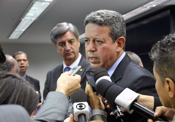 Arthur Lira é denunciado no STF por peculato de lavagem de dinheiro