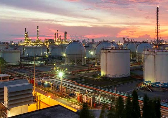 Petrobras anuncia redução do preço da gasolina nas refinarias