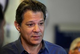 Haddad afirma que Família Bolsonaro está mais enrolada em 30 dias que PT em 39 anos