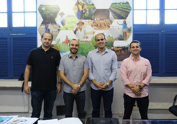 Asplana apresenta demanda do setor ao secretário de Agricultura