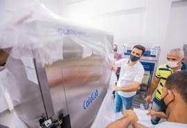 Ultracongeladores são entregues pela Prefeitura de Maceió