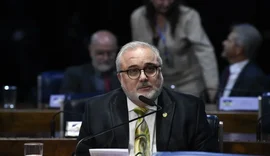 Presidente da Petrobras vai ao senado dar explicações sobre Braskem; Renan admite pedir CPI