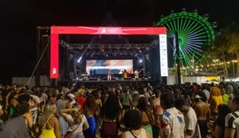 Com Paulinho da Viola, Vamos Subir a Serra chega ao segundo dia na Orla da Pajuçara