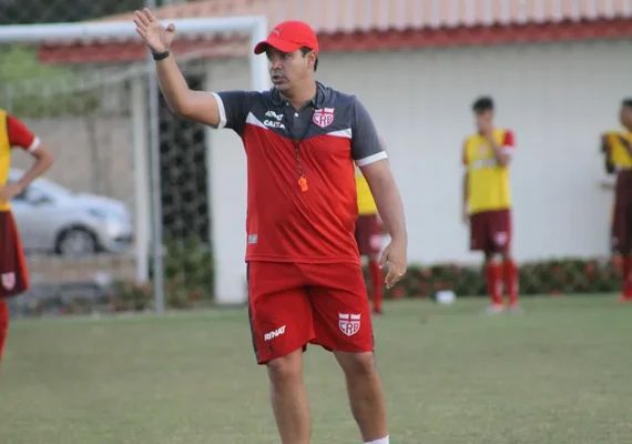 Ex-técnico do CRB assume cargo na Seleção Brasileira; saiba qual