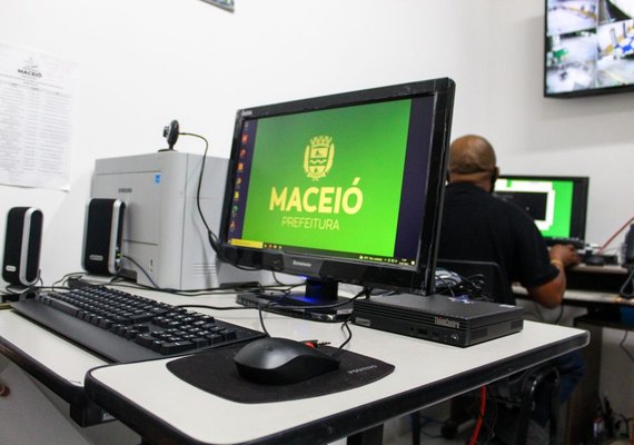 300 novos computadores são entregues para escolas públicas de Maceió