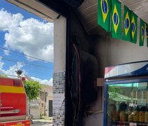 Incêndio em caixa de energia solar atinge mercadinho em União dos Palmares
