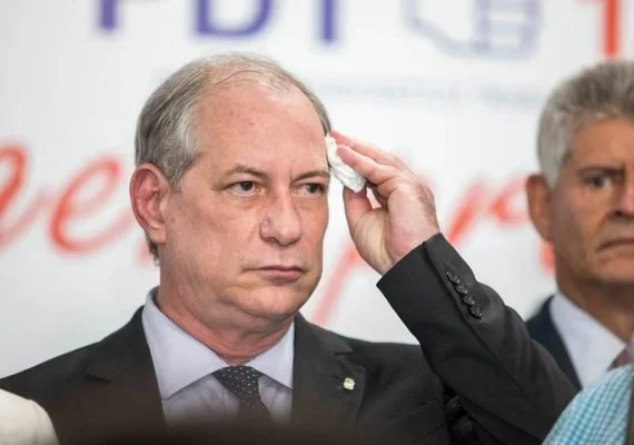 Ciro e Cid Gomes são alvos de ação da PF que apura fraudes no Castelão