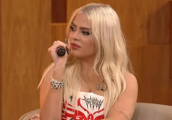 Luísa Sonza é rendida por bandidos e assaltada em farmácia de SP