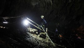 Seis meninos presos em caverna na Tailândia são resgatados