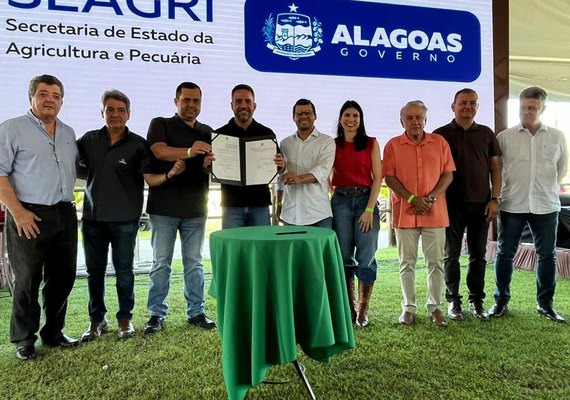 Governador Paulo Dantas assina convênio que fomenta a pecuária de corte em AL