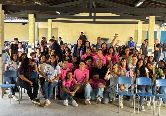 Rafael Brito percorre escolas públicas de Alagoas para ouvir a juventude e fortalecer os grêmios estudantis