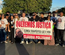 Família e amigos pedem justiça durante enterro de mulher que morreu em clínica de reabilitação em Marechal