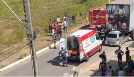 Motorista morre após colidir contra caminhão estacionado há meses no Parque Petrópolis