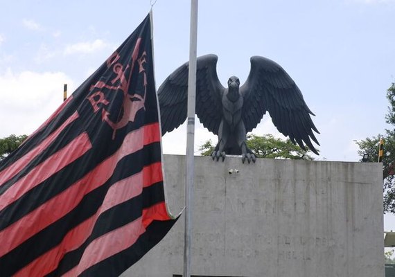 Flamengo descumpre restrições da prefeitura com treinamento no CT