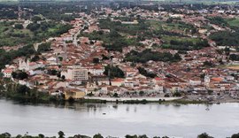 Penedo é o município de AL que mais investiu recursos próprios em saúde em 2023