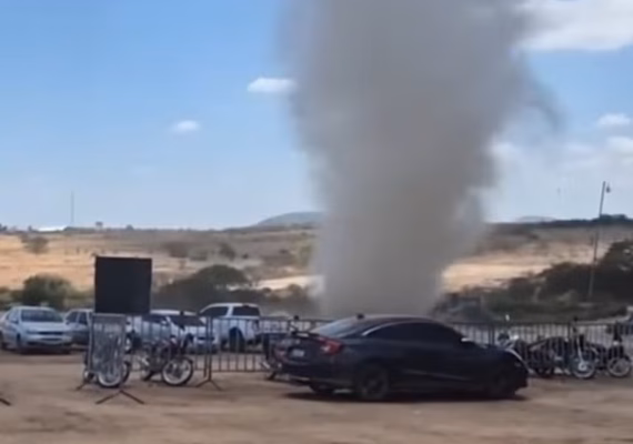 Redemoinhos de poeira surpreendem em AL e refletem clima seco do período