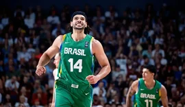 Brasil vence Letônia e se classifica para Paris 2024 no basquete