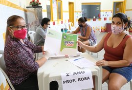 Marechal inicia entrega de apostilas para alunos da rede municipal de ensino