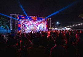 Maceioenses e turistas prestigiam primeiro dia de shows do São João de Maceió