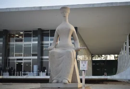 STF publica acórdão que mantém condenação de Bolsonaro por trama golpista