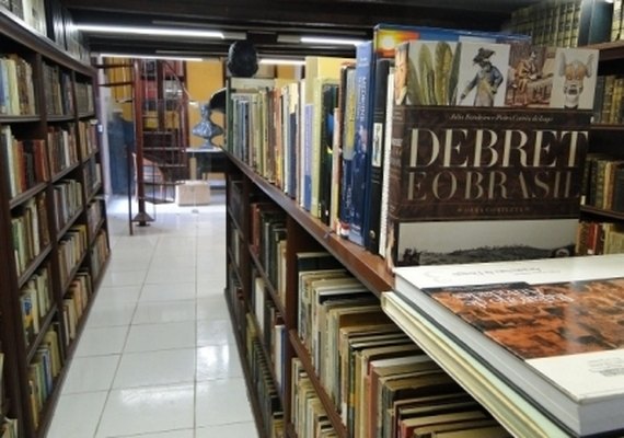 Fundação Casa do Penedo reabre biblioteca para consulta pública com novidades