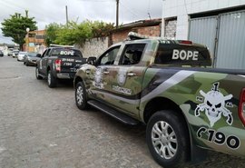 Um dos acusados de atirar contra mulher durante assalto é preso