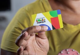 Caixa paga nesta quarta-feira (28) Bolsa Família a beneficiários com NIS de final 8