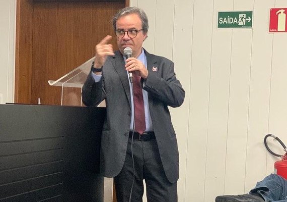 “Tenho certeza que estarei no 2º turno”, diz Luciano Almeida, candidato ao governo de Alagoas