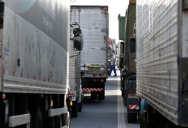 Caminhoneiros confirmam nova greve por tempo indeterminado