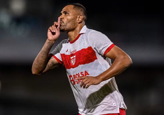 Mikael marca em quatro jogos seguidos e lidera artilharia da Série B