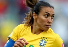 Presença de Marta ainda não é certa no jogo de estreia
