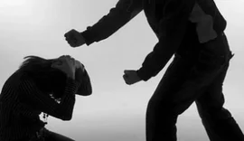 Filho é preso após idosa ser encontrada com hematoma no olho no Agreste de AL